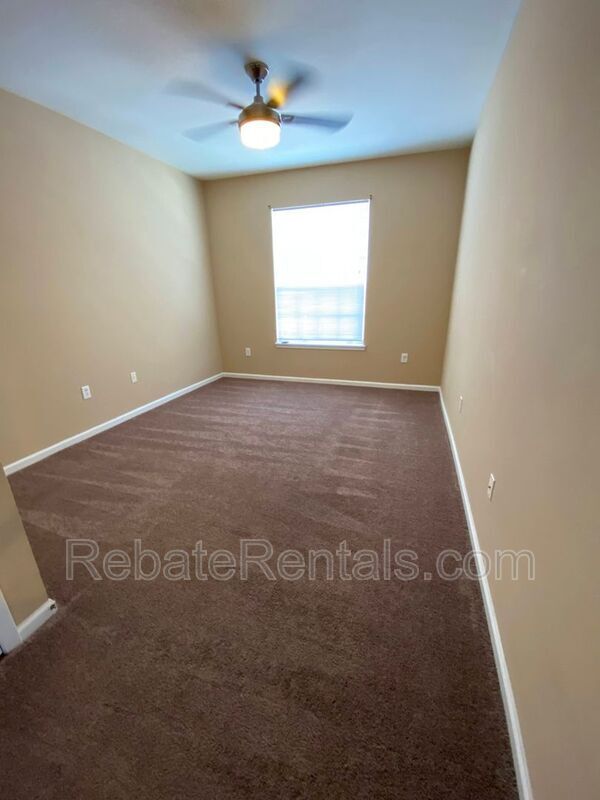 Building Photo - 7990 Baymeadows Cir E