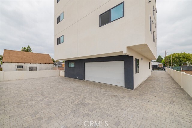 Building Photo - 1596 W 36th St