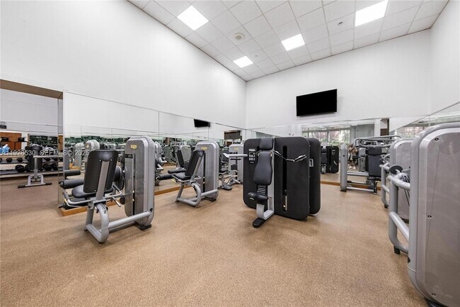 Building Photo - 4000 Towerside Terrace