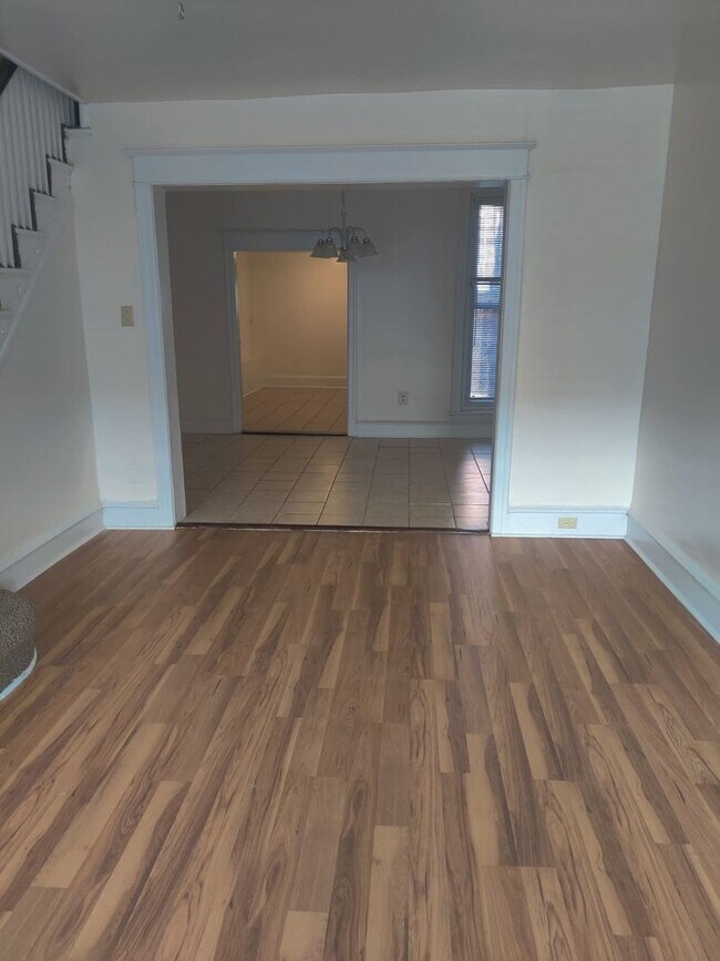 Building Photo - 232 N 59th St