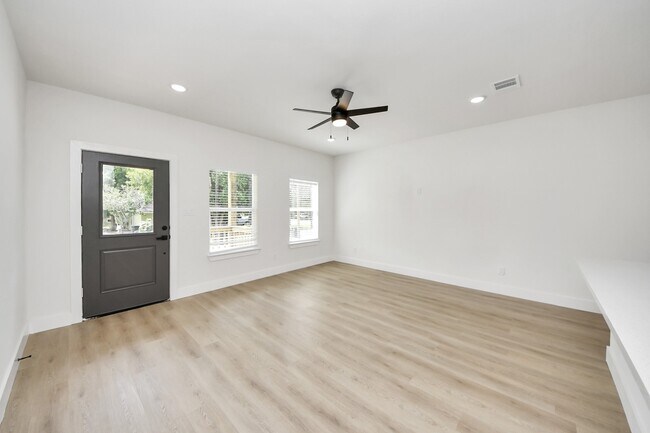 Building Photo - 1314 W Willis St