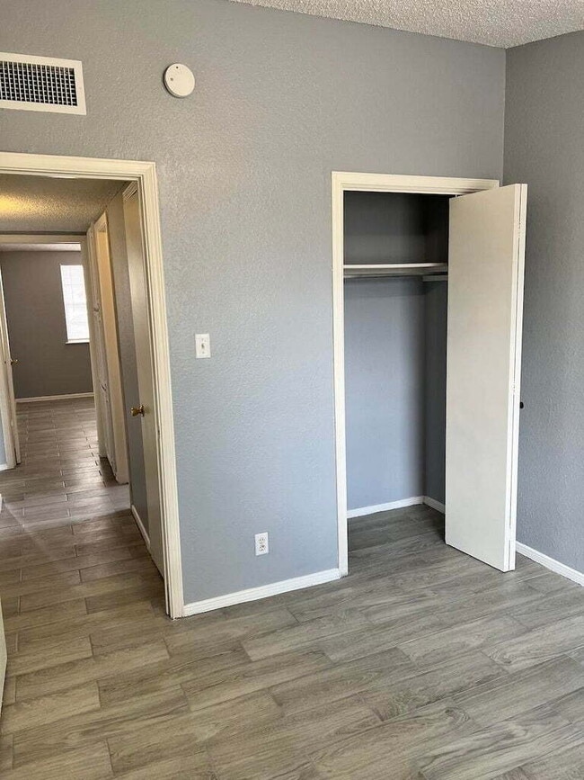 Building Photo - 1504B Monte Sanders Ln