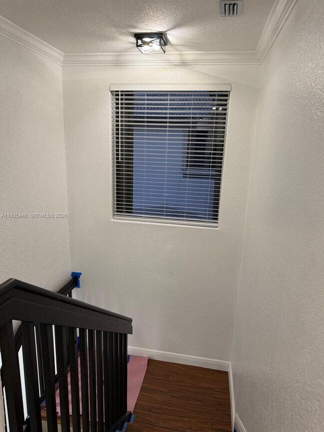 Building Photo - 14964 SW 32nd Terrace