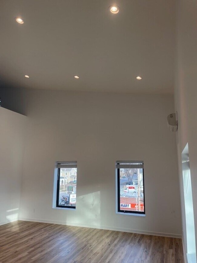 Building Photo - Brand New Apartments - Close to UNL/Downtown