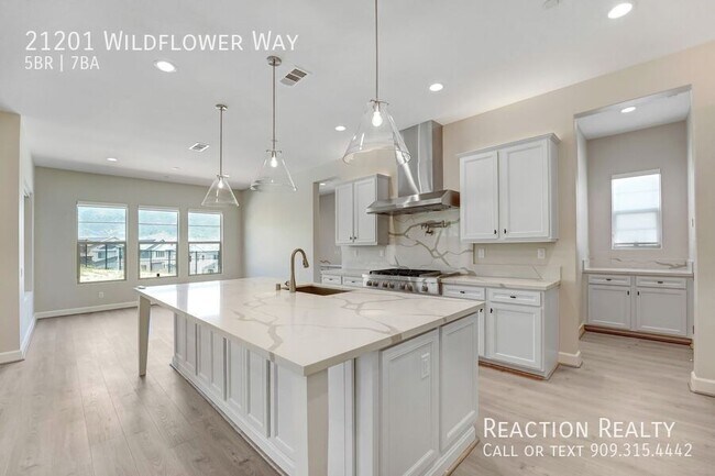 Building Photo - 21201 Wildflower Way-