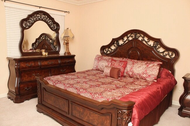 Building Photo - 3007 Falls At Fairdale