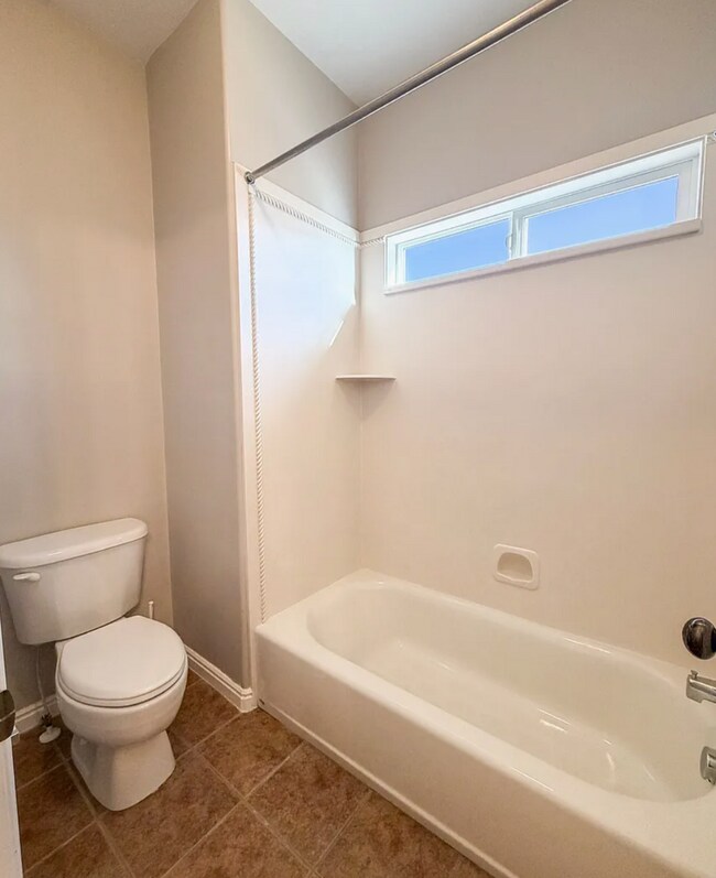 Building Photo - 2280 N 2350 W