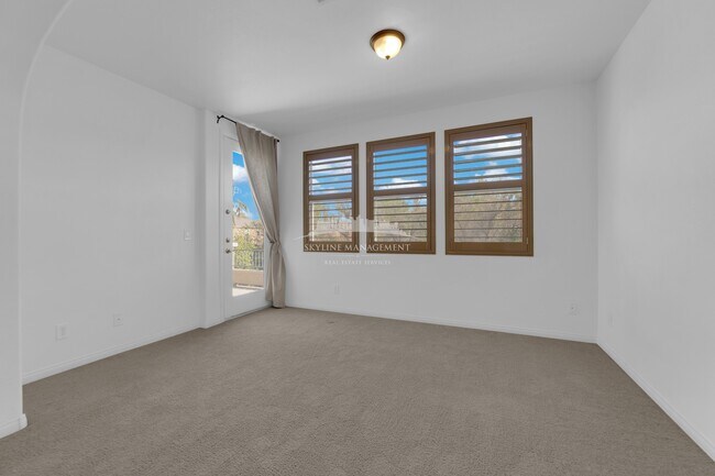 Building Photo - 8445 Cambrils Ave
