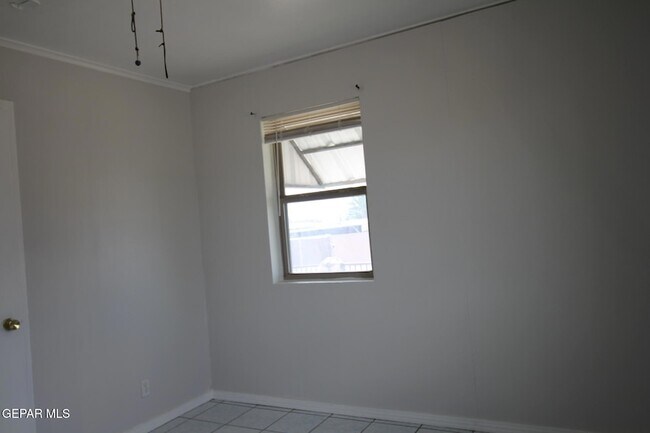 Building Photo - 906 Geronimo Dr
