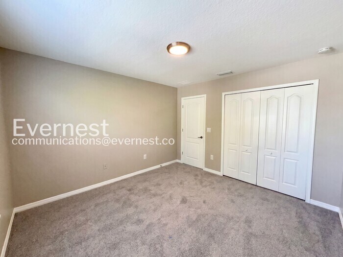 Building Photo - 11211 Flora Springs Dr
