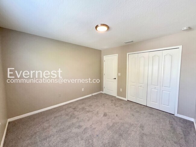 Building Photo - 11211 Flora Springs Dr