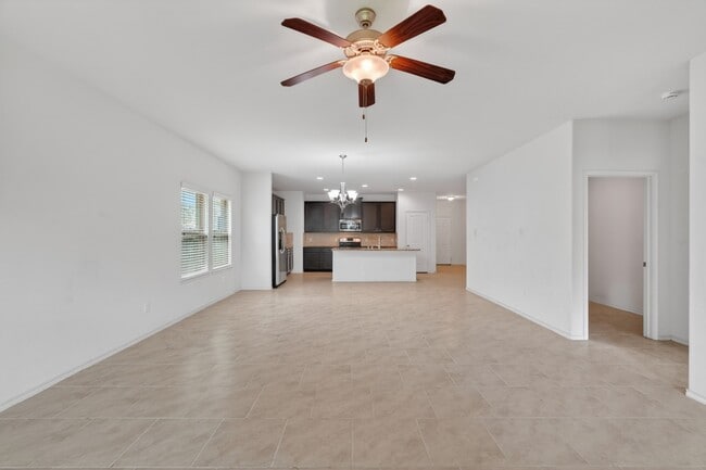 Building Photo - 138 Meadow Grove Dr