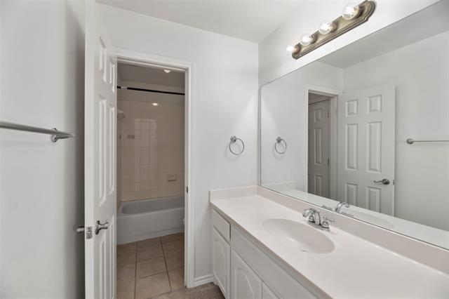 Building Photo - 1143 Polo Heights Dr
