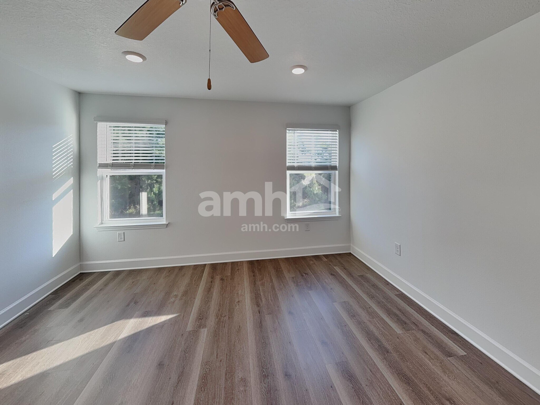 Building Photo - 16508 Cheyanne Ct