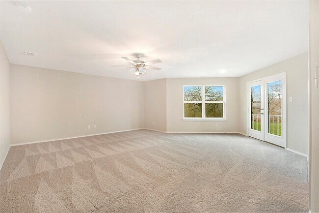 Building Photo - 1605 Katharina Ave