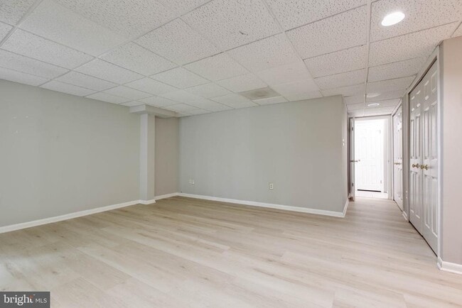 Building Photo - 7717 Heatherside Ln