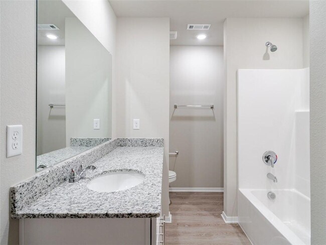 Building Photo - 6507 NW Gregory St