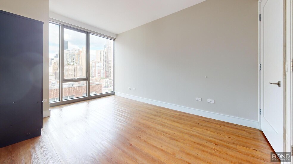 Building Photo - 237 E 34th St