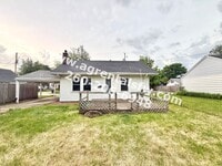 Building Photo - 1 Bedroom House