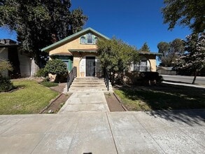 Building Photo - 2104 B St