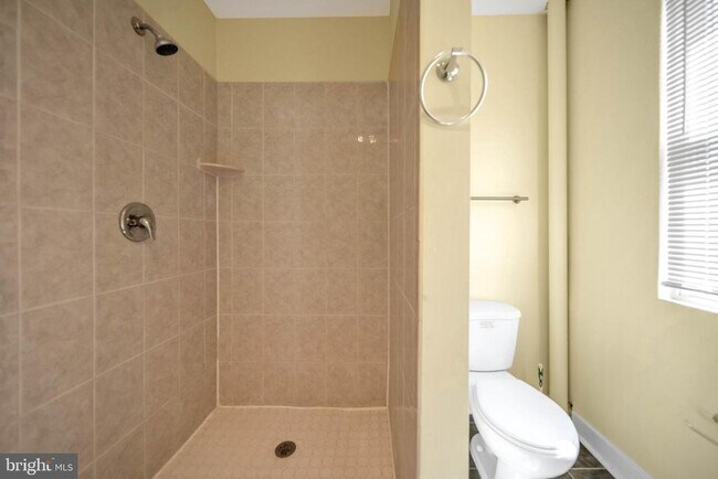 Building Photo - 2712 Sherman Ave NW