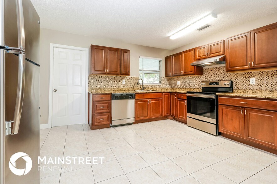 Building Photo - 3707 Mexicali St