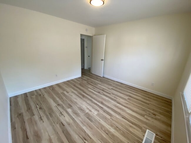 Building Photo - 3 Bed home in Berkeley
