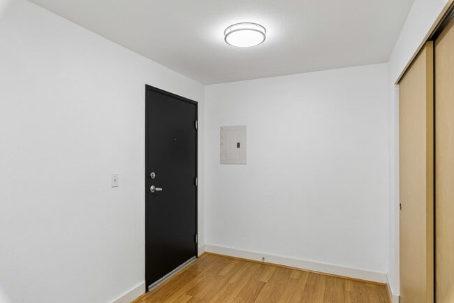 Building Photo - 1620 Belmont Ave