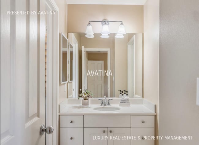 Building Photo - 91-1167 Waiemi St-