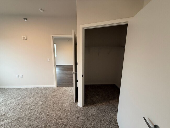 Building Photo - Northern Point Apartments