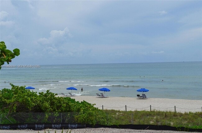 Building Photo - 5555 Collins Ave