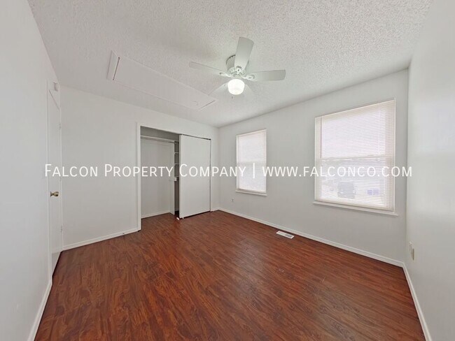 Building Photo - 3930 Beltana Dr