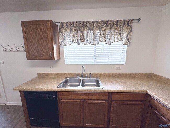 Building Photo - 202 Sagebrook Dr