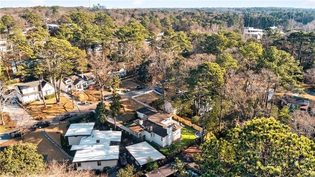 Building Photo - 2226 Melante Dr NE