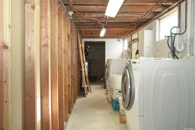 Building Photo - 32 Culross Dr