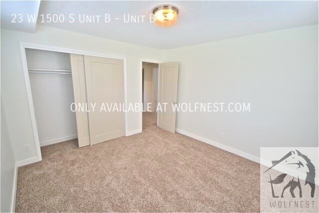 Building Photo - No Security Deposit Option! Incredible 3 B...