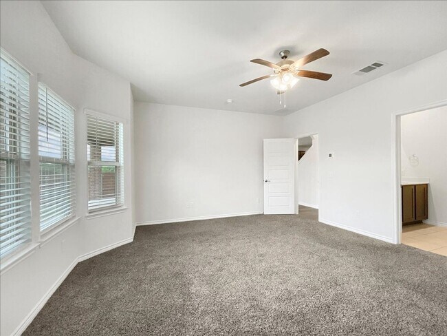 Building Photo - PRICE REDUCTION. 4-bed 2.5-bath 2714 sqft house located in DR Horton's Millstone subdivision