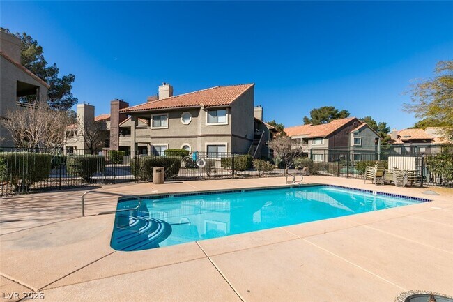 Building Photo - 5054 S Rainbow Blvd