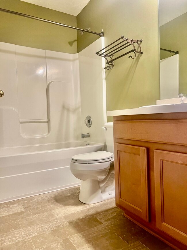 Building Photo - 2118 Erin Ln