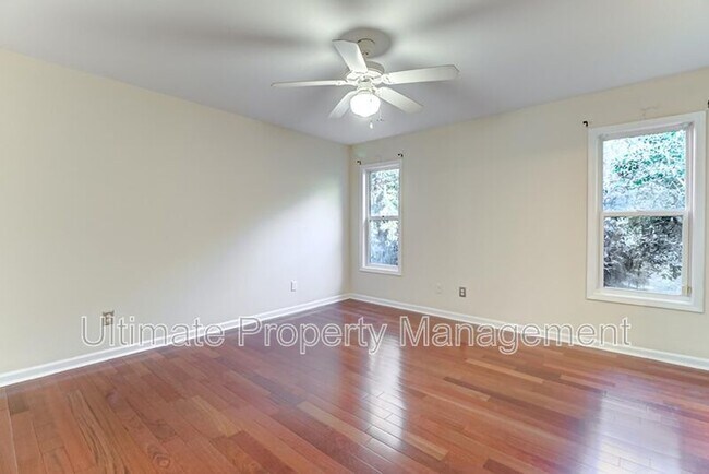 Building Photo - 105 Southern Magnolia Ct