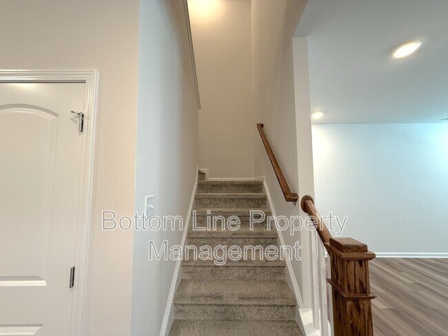 Building Photo - 3409 Glenn Hope Wy