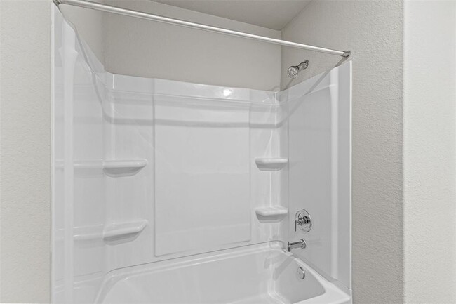 Building Photo - 8019 Camphor Ct