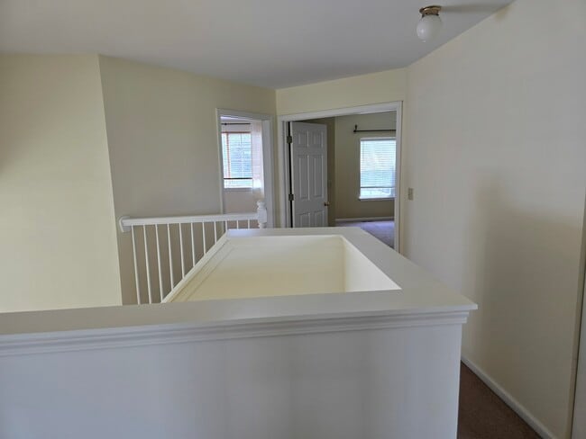 Building Photo - 2135 Feldott Ln