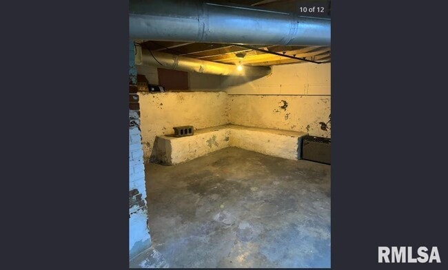 Building Photo - 826 24th St