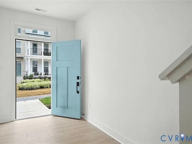 Building Photo - 15315 Sunray Aly