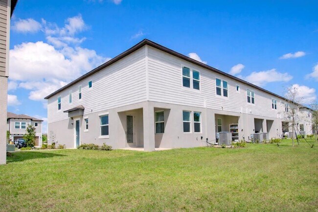 Building Photo - 3396 Lapis Lk Dr