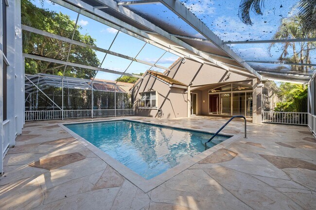Building Photo - 10860 Fairmont Village Dr