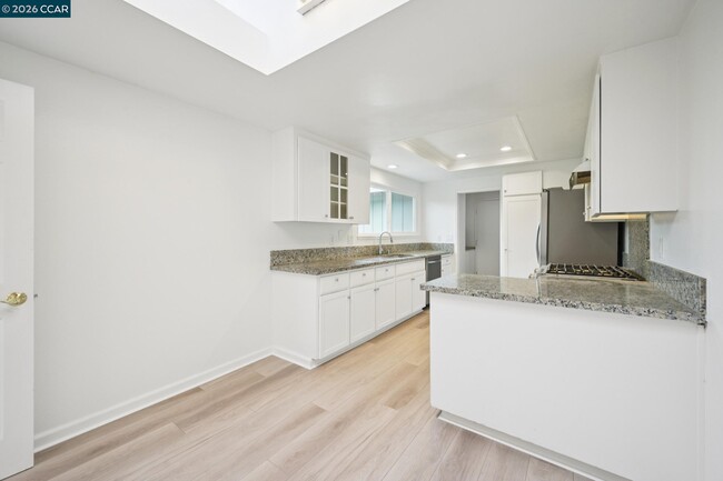 Building Photo - 2137 Presidio Ct