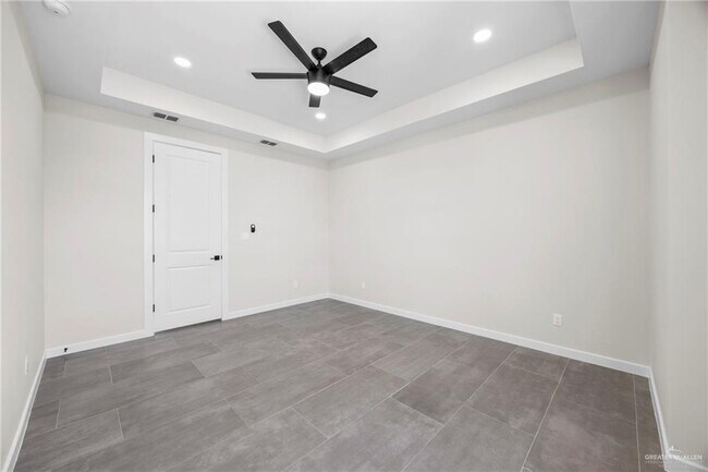 Building Photo - 17 Dorado Dr