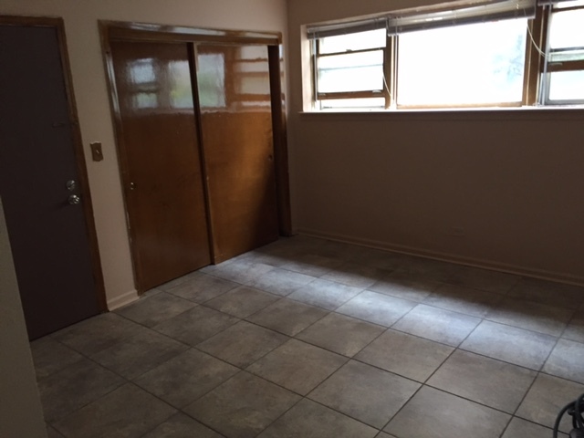 living room - 333 N Princeton Ave